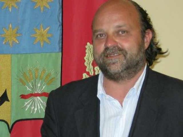 10276f7a95a03f940831b44f34d89fc1