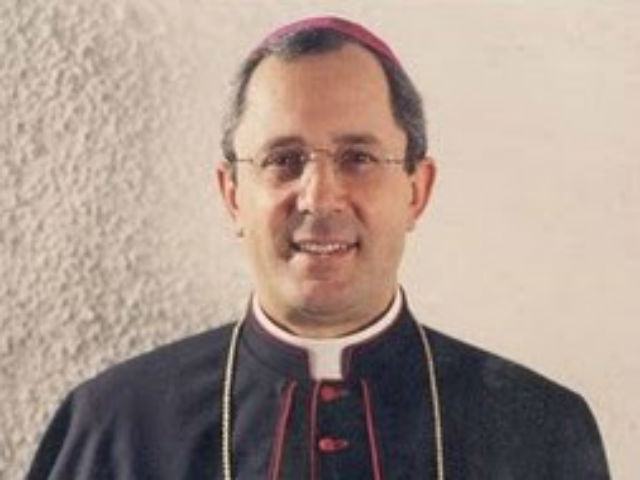 Nunnari non sarà più il vescovo di Cosenza Bisignano, papa Bergoglio lo sostituisce con monsignor Nolè 74 10422432988de6d9713fecae959e869f