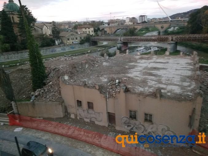 Cosenza Vecchia: blocco al Museo d'Alarico, ma l'ex Hotel Jolly è ormai demolito (FOTO) 62 13jolly