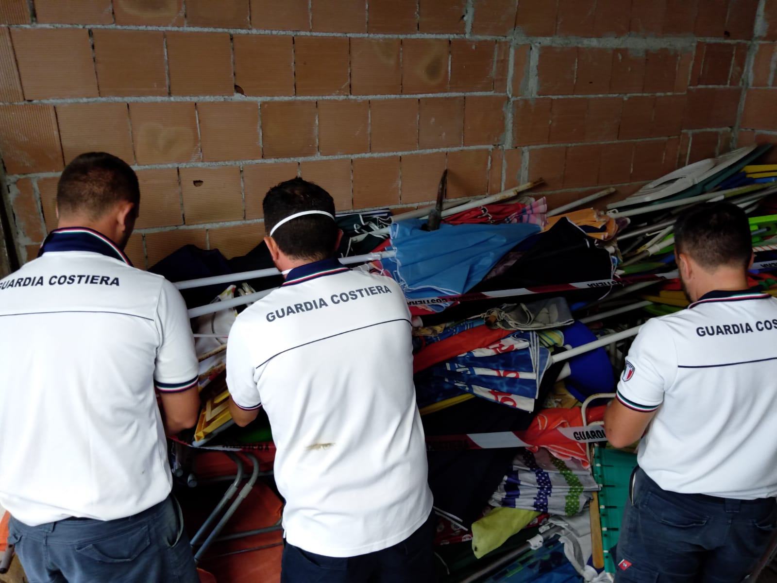 14.08.20 Comunicato stampa Cetraro Fuscaldo Paola sequestro ombrel... 3