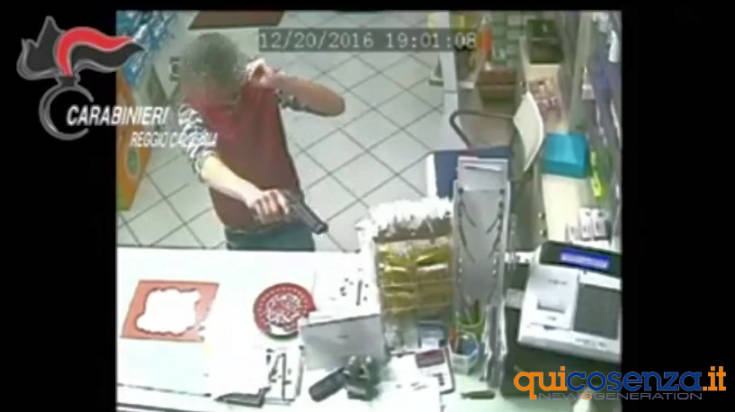 15enne rapina farmacia San Luca