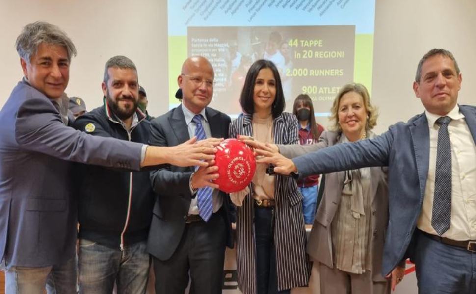 Torch Run in cittadella, Princi: "un onore ospitare la fiaccola paraolimpica" 51 1650980984477 torch1