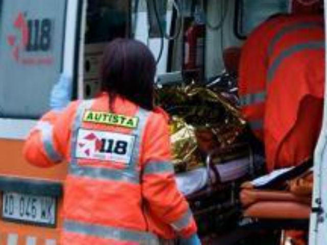 Surdo, sbanda con la moto: muore 48enne 51 1710039b773a156fdc79812b49212f3e