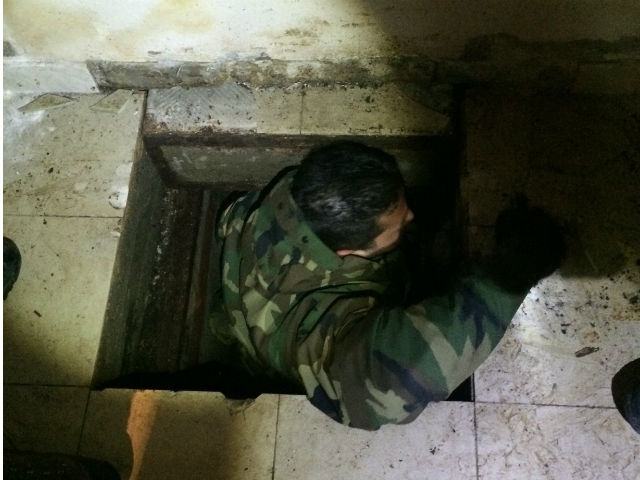 Scoperto bunker delle 'ndrine nelle campagne tra Rosarno e Gioia Tauro (VIDEO) 51 180c32ff14fa42269cda5d8c2a19d87b