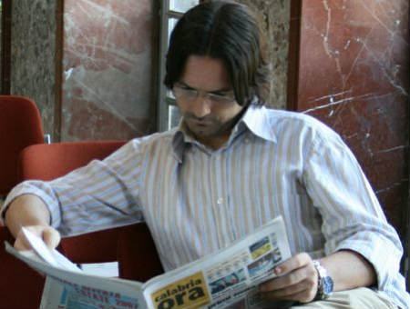 1aaaeb4f9801ef9ad61ee4209cbbdead