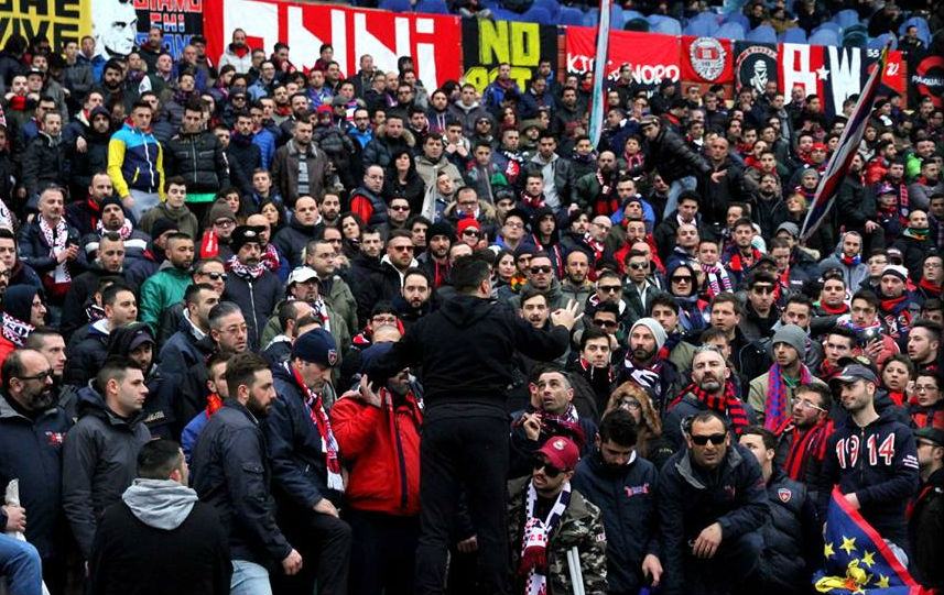 Gli ultras del Cosenza calcio regalano aerosol e misuratori di pressione al reparto di Pediatria 51 1e5e5cccc19fd9db2a934076654a68b2