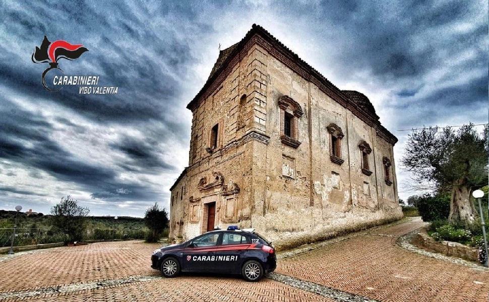 Nascondeva in casa pistola e munizioni, arrestato pregiudicato 51 2021 san gregorio carab