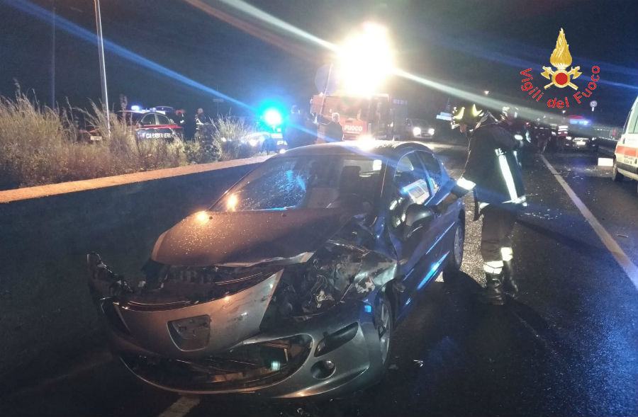 Incidente stradale sulla statale 106, due i feriti 53 26d9d8e7 68ad 4385 a6da 53e937479301