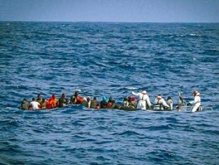 Nuovo sbarco in Calabria: soccorsi 30 immigrati nel crotonese 80 2b178361506bcbe3d32178da1da6c74d