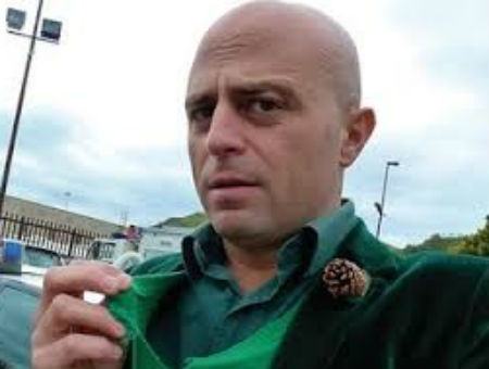 2d4cbda1193198f346397ed426a15c3d