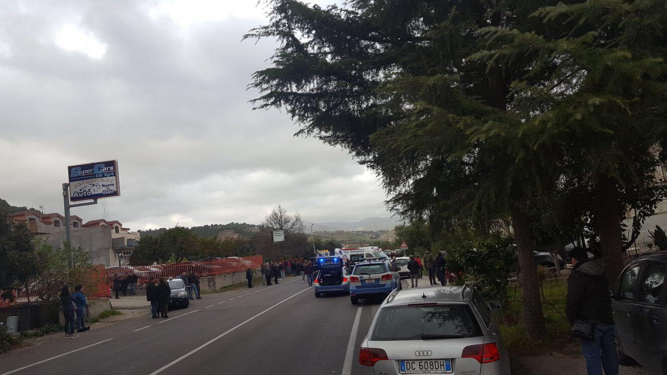 Pedone travolto e ucciso da un'auto sulla statale 106 51 30964cc5b29764fe64e3fa2d8379908c