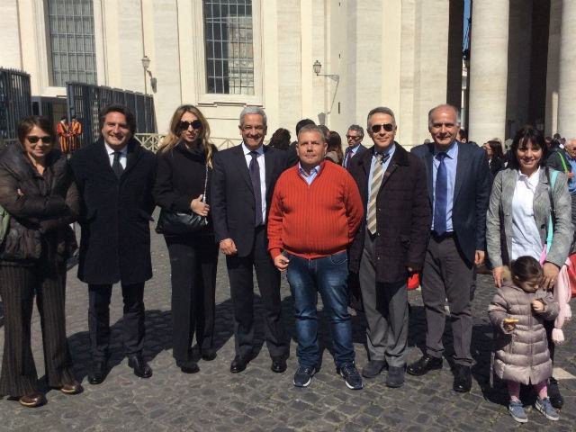 326eb100b76152b25c22283f296bf4a8