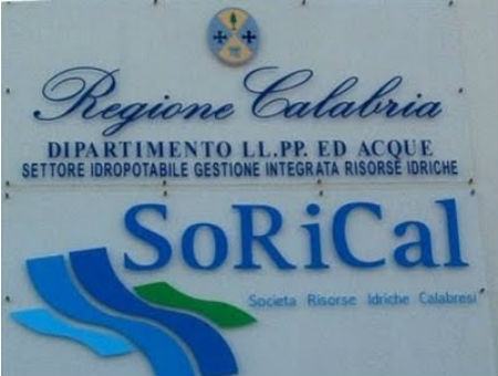 39f6e71cb66a4bca1cf61da757907cc4