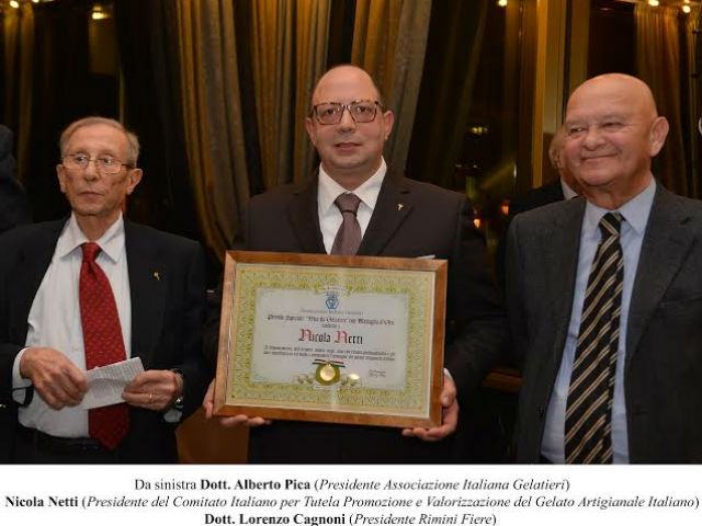 Nicola Netti, del marchio ''Cantagalli'', premiato a Rimini come ''Gelatiere 2015'' 51 3a3c90e844f38d10a3330c8707161819