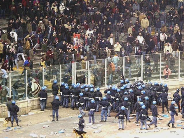 Calcio: a Lamezia Terme due arresti per violazione Daspo 51 3ab91f381967658ec216faa0c4fd82e1