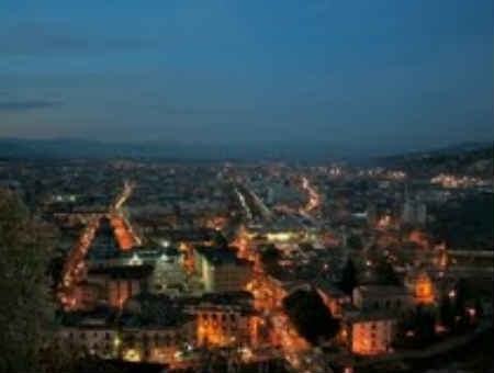 I lampioni diventano sorgenti di luce ai vapori. Il costo? Sei milioni di euro 72 3aba3fd0d2f416fa8d4581a798caed58