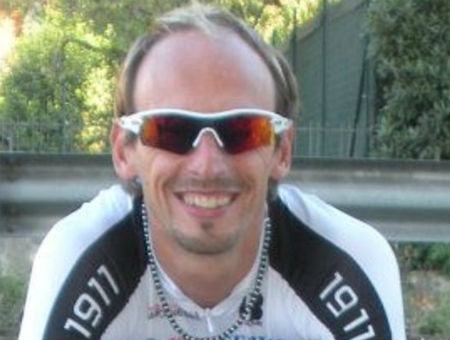 438588d78bec825bbf30df016ebee24f