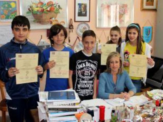 Campioni della Matematica tra i banchi di scuola 51 441e6bf8dec2b3203926d889ea72d789
