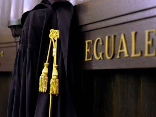 46570eb39ff8092a7859b95821176fee