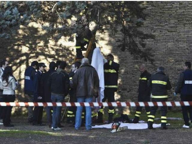 469d6ac1dec5d62a5814e2abae43ba49