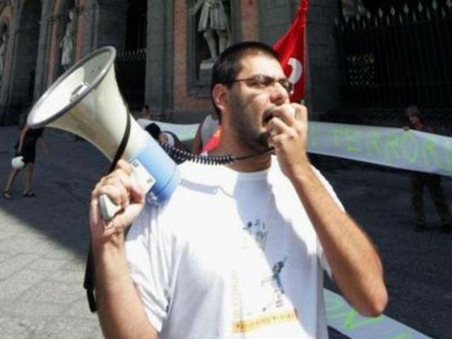 Il no global Francesco Caruso risponde alle polemiche sul suo ruolo di docente di Sociologia 59 486e02ddbd2ee6f39450d7798e4c5449