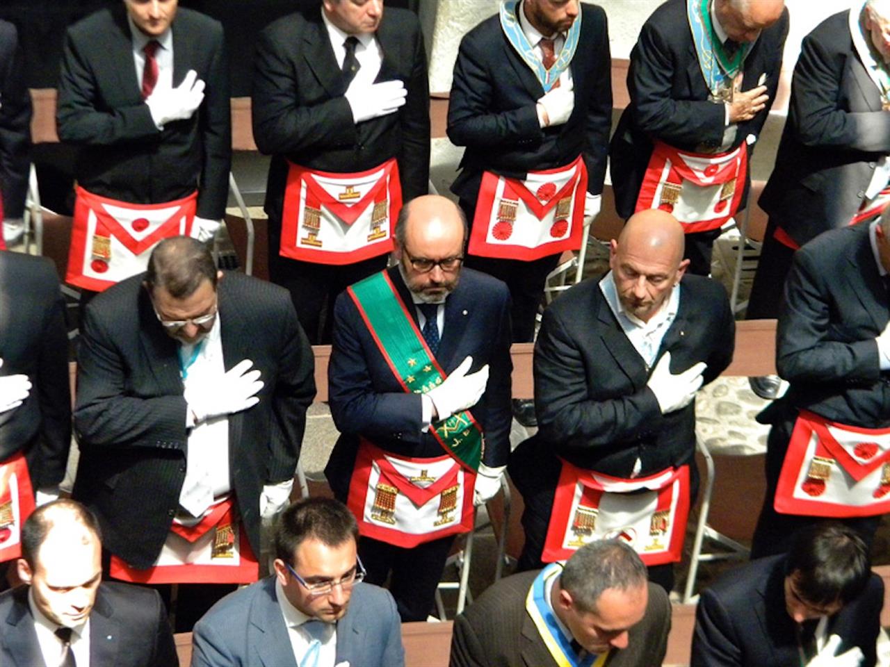 4b5d18e9 0097 43cf 826f 7ddf2e9cf0d6 large