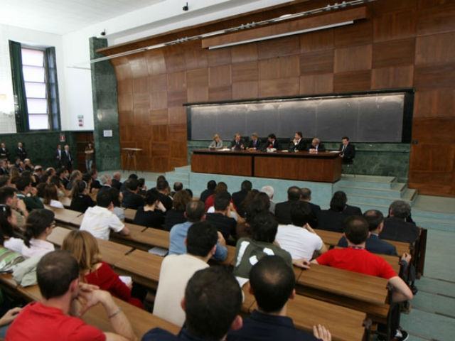 4b82080f714f6fa5f6267282e0296cfb