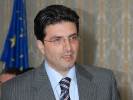 4dce6bfe601637c1d72fbb50aee621e1