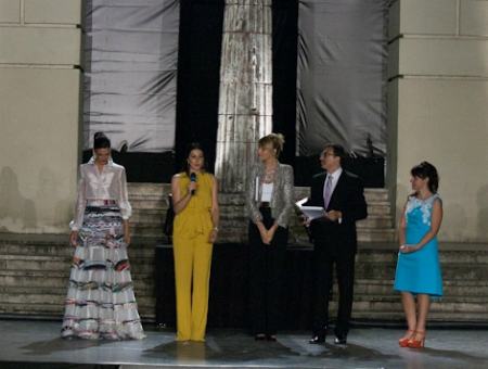 4de9bf31c2fff83e123657860f873f10