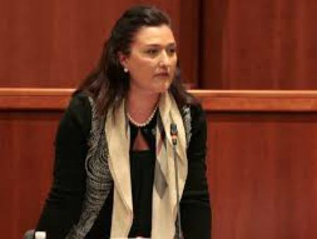 4e4c362c01ae98e07a21cea0ea66572d