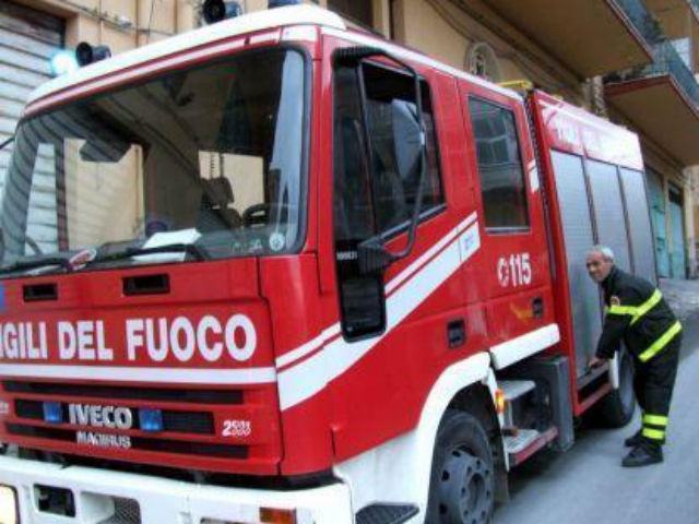 Bomba danneggia centro commerciale 51 53fda0f303c7d0c538d217dafcea2ab4