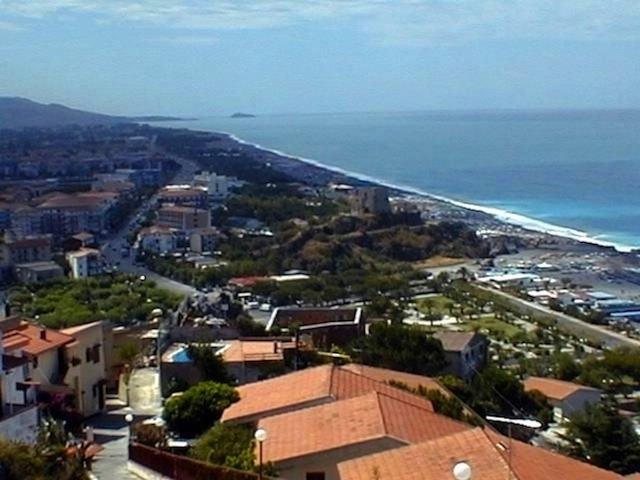 587f2796fa5a5db3cc485517a7a84751