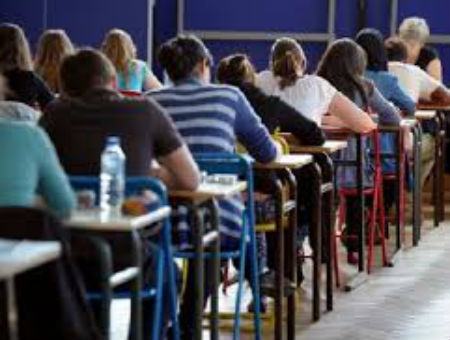Esame di maturità: in Calabria 19mila. Auguri anticipati 68 5acc087528a4312bdea38ba271ab796d
