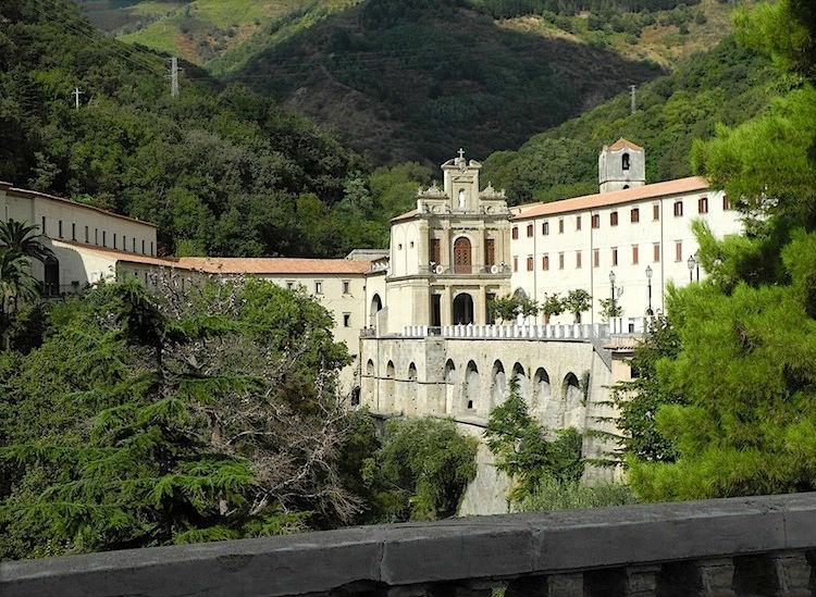 Nasce a Paola: 'Vivila..la vita è bella' una nuova realtà solidale in ricordo di Paolino Perrotta 51 5d7698d955fd24e5238198c3511238a0
