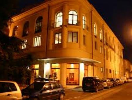 606b12100953ed8872cdcce2bb5ab764