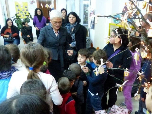 Visita dell'Assessore al Centro Anziani e Centro Diurno Minori 51 633ae8386f90e40f6dbc1dc3e159872e
