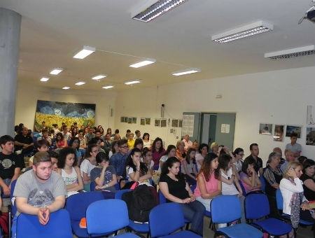 63a01c3410c352811afec215d7d7b642