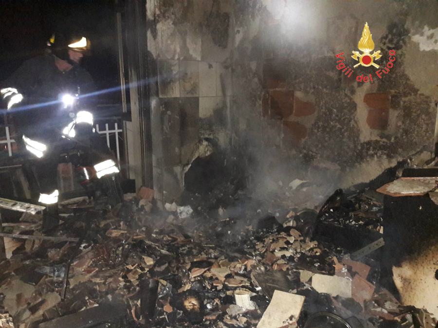 6c3a8011 cf06 43b0 b3b9 db5ebb4ea5a5