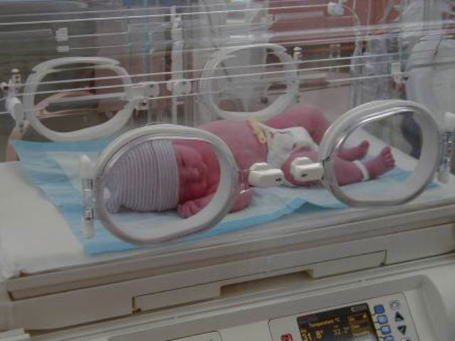 Muore neonato all'Annunziata, i genitori: l'hanno ammazzato 51 6cfb9b415fc2b3862550054cf9c47ec7
