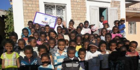 La Terra di Piero in Madagascar inaugura una scuola con Sergio Crocco (VIDEO) 53 6d52caf5b74e7e9c6dd513ab4e4f39bb