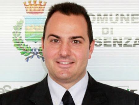 71c7d8c789fa097d38ddf7e5d2a2a343