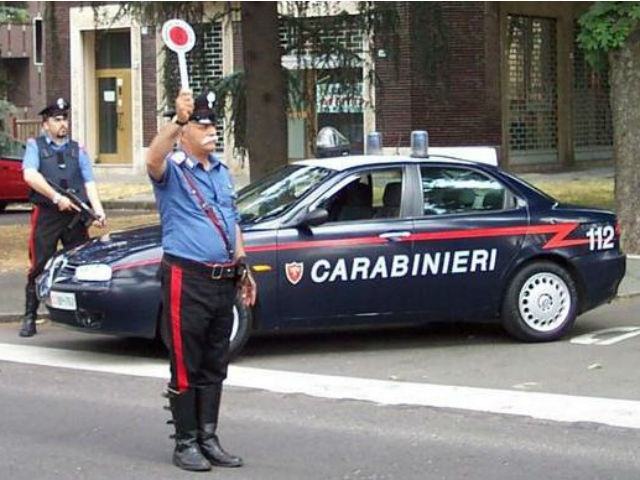 Ancora posti di blocco e perquisizioni sul Tirreno cosentino, arrestato 35enne accusato di spaccio di marijuana 80 7a91b4fed379ab09ef6e3a266672442e