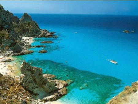 Estate: dall'estero i vacanzieri iniziano a sbarcare in Calabria 80 7e43e54192a616b477432b8a03182b32
