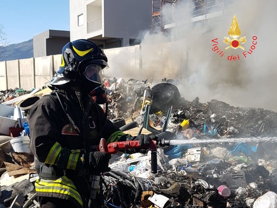 7eb62356 5381 4dc1 8037 a903dec9827e