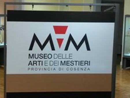 82447cb71e1b3cabf096d4465f59582f