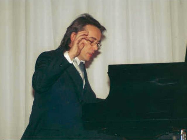 Il pianista Turini al Museo dei Brettii per l'Autunno Musicale 68 89601bda48977e8139a1ddcf09fa1fd3