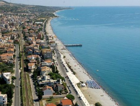 8c4b3f2ea637905eb6f82d0c7a41d78f