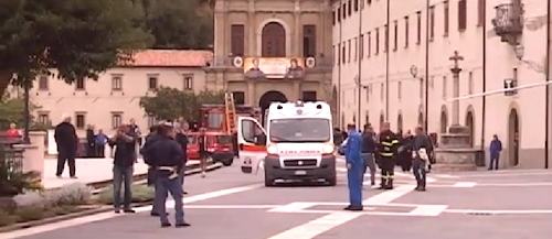 8d89a23768d558eb1a3ebc8b60c74f3a