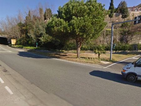 933e69e12bf4bf80b0851e6ba7272e24