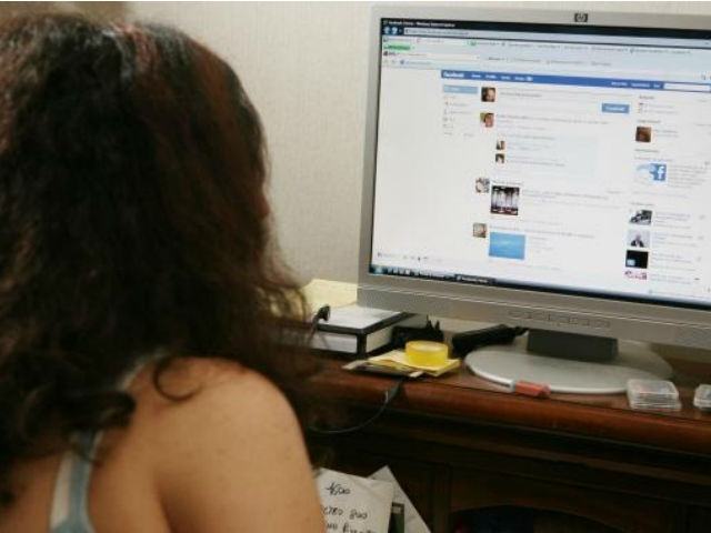 93e9894cc7e7f1ec4d5bff40651de373